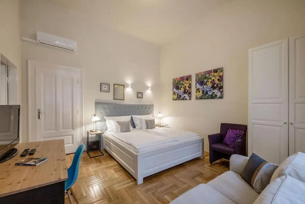 Klarahome Apartment Budapest
